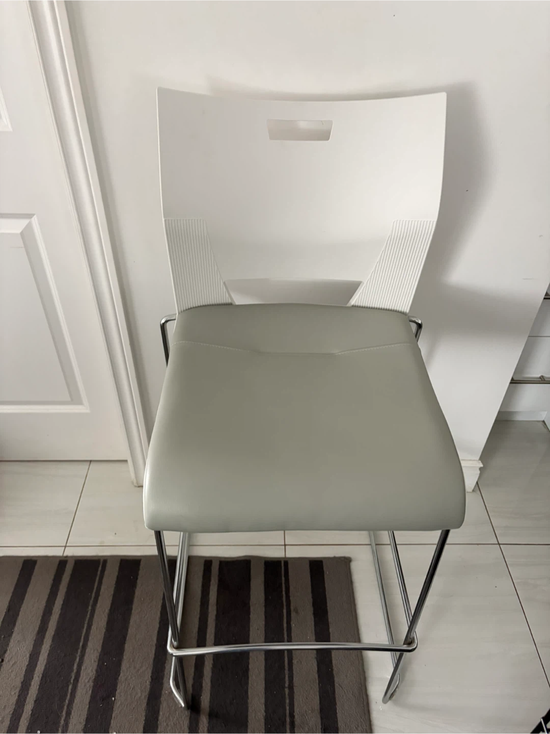 White & Grey Bar Stool - photo 2