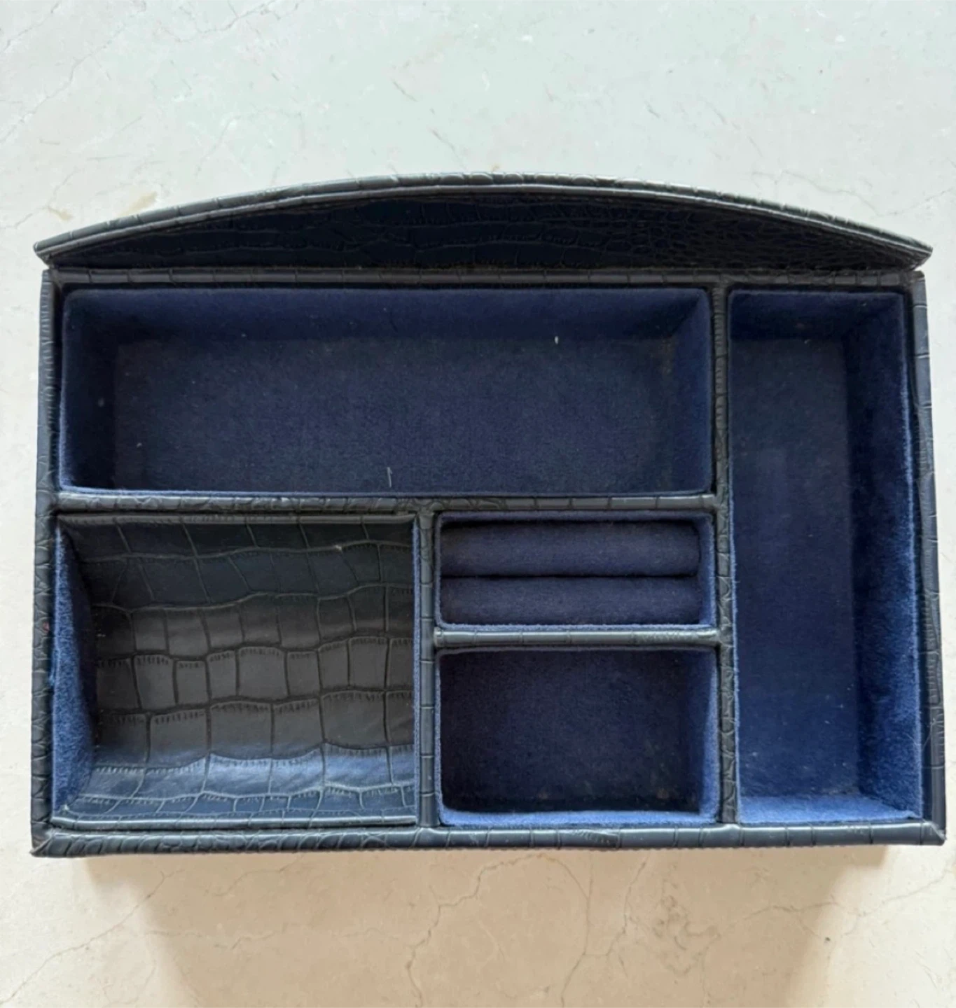 Navy Blue Jewelry Organizer