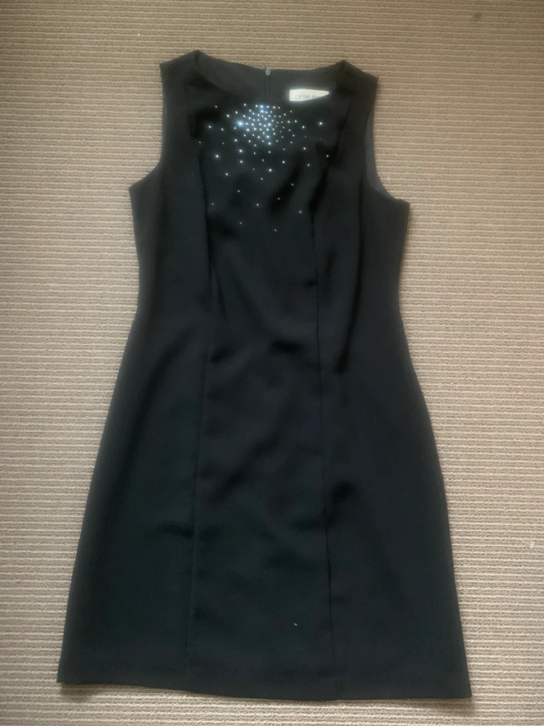 Bundle- 2 Sleeveless Dresses and a blazer size S - photo 2