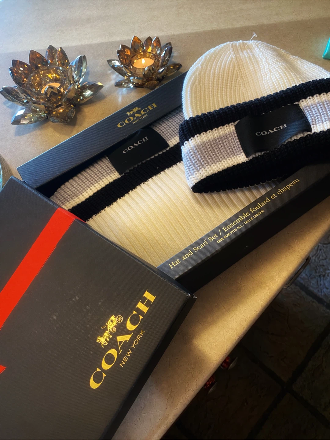 🎁New Unisex Coach Hat and Scarf Set - Chalk Multi