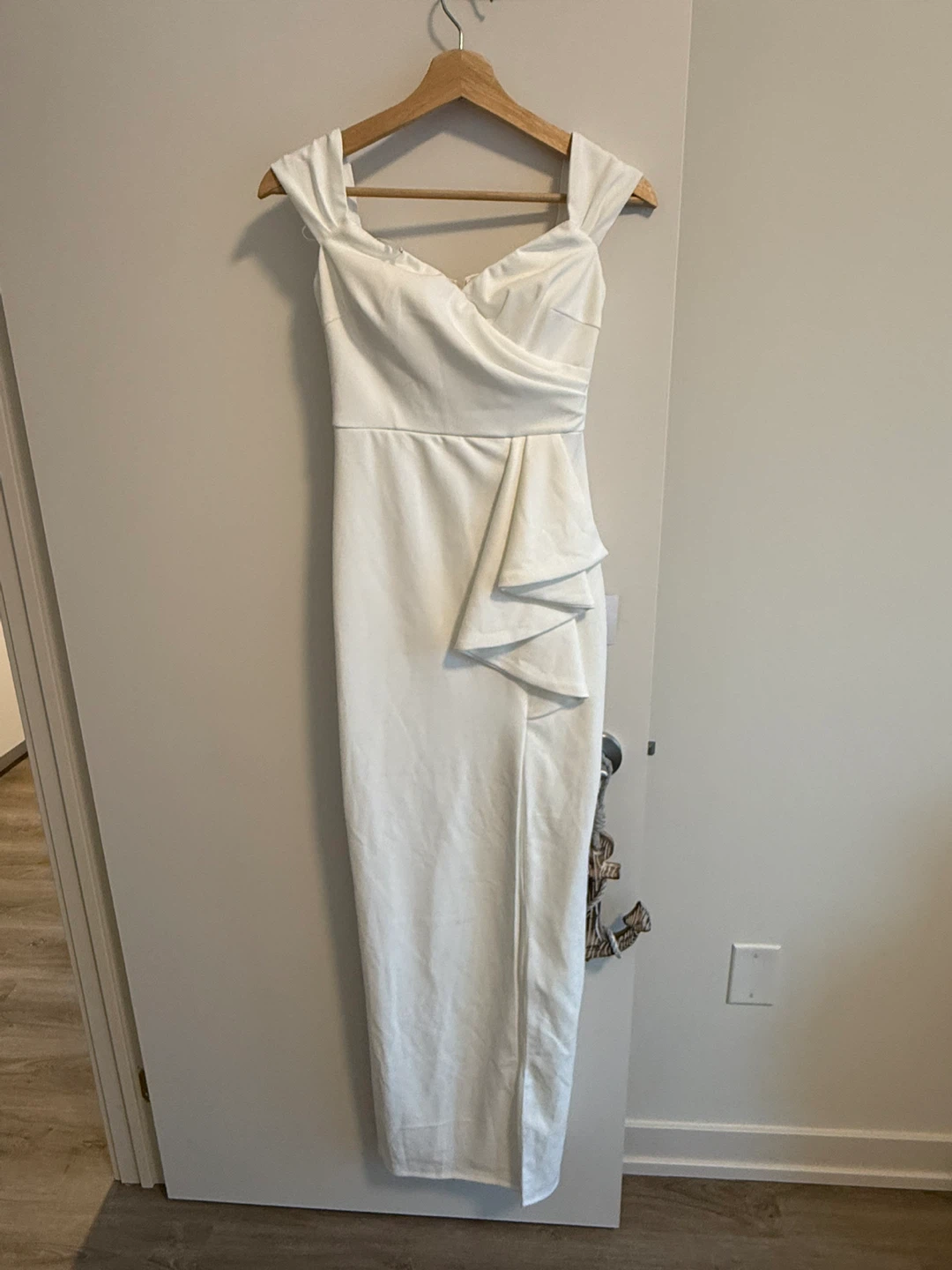 Variety of Formal Dresses - photo 3