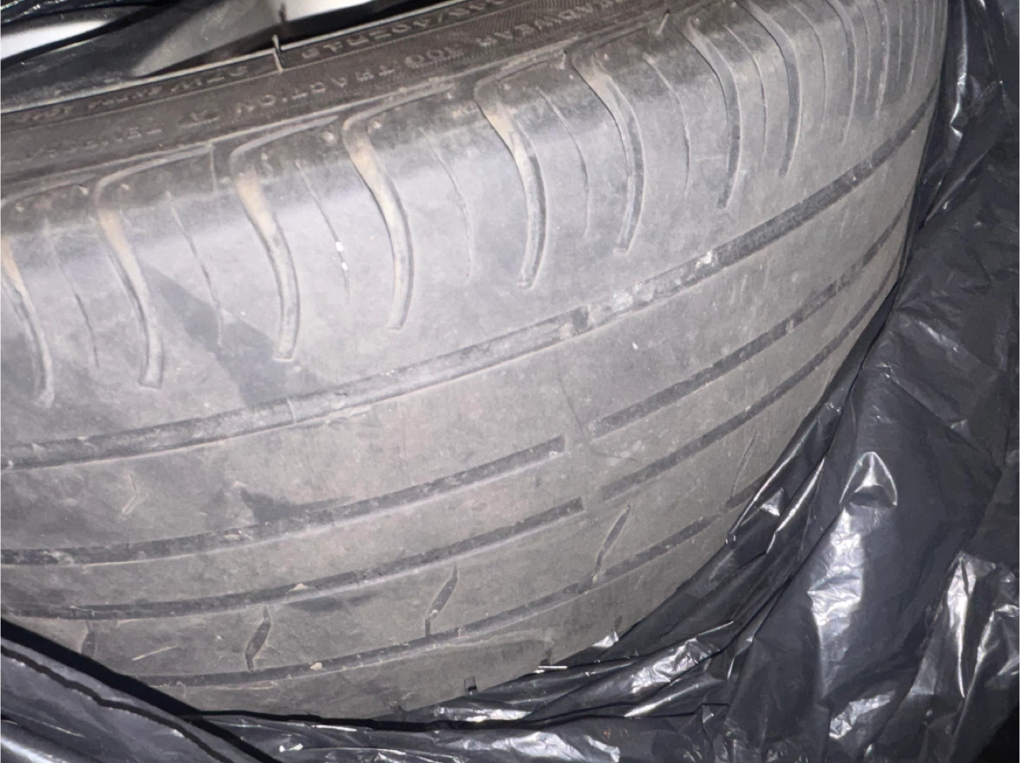 Mercedes-Benz 245/40ZR18 Tire - photo 3
