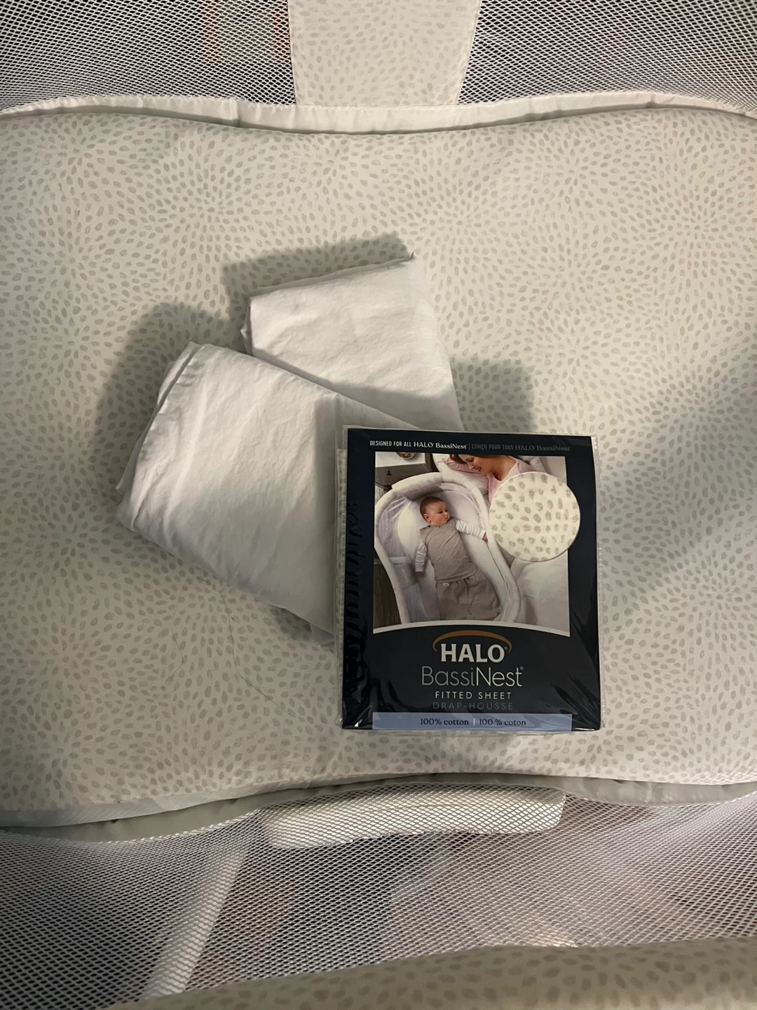 Halo BassiNest Swivel Sleeper Bassinet - photo 2