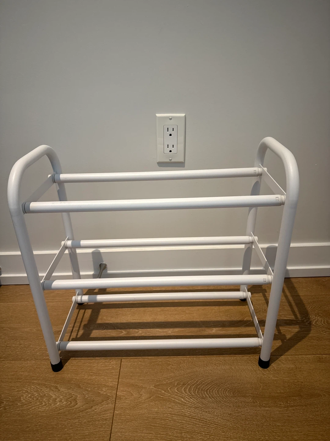 White Metal Shoe Rack - expandable - photo 2