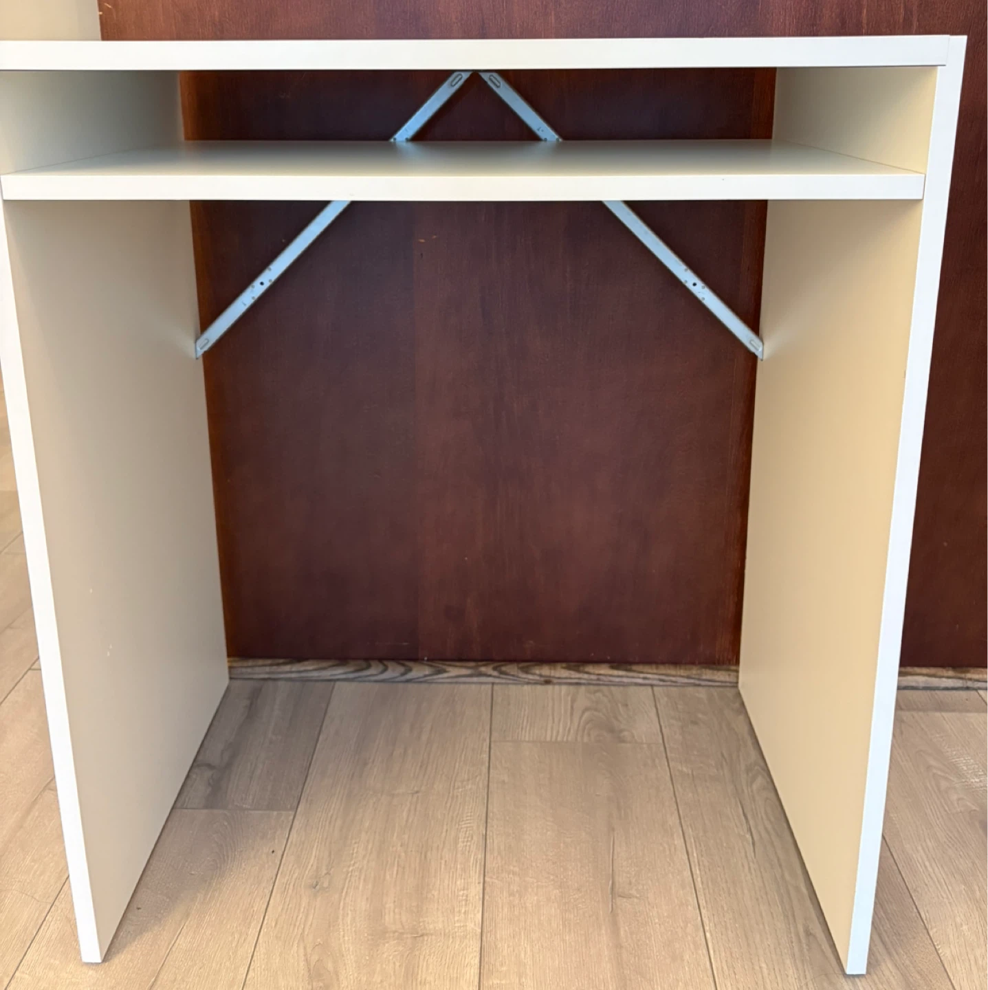 White Desk - photo 2