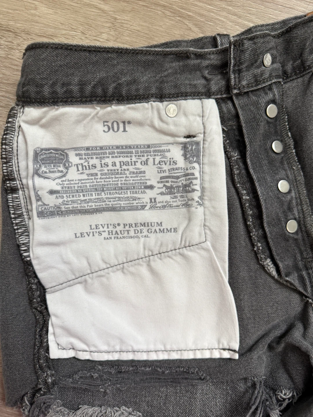 Levi's 501 Black Denim Shorts - photo 5
