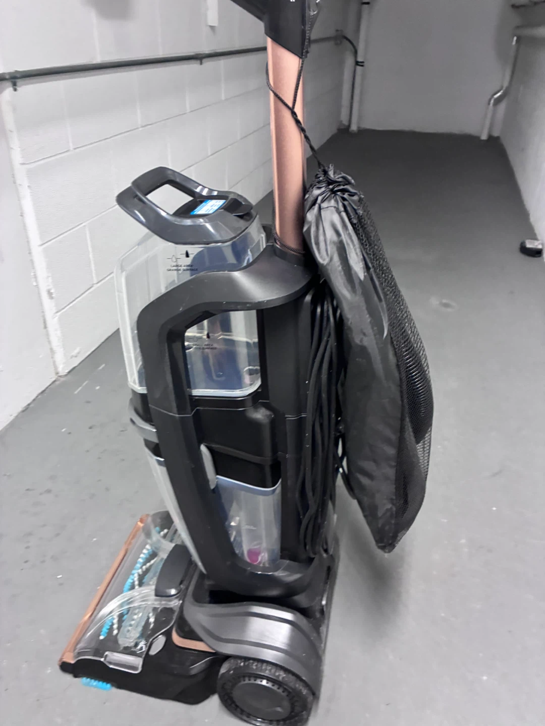 Bissell ProHeat 2X Revolution Pet Carpet Cleaner - photo 5