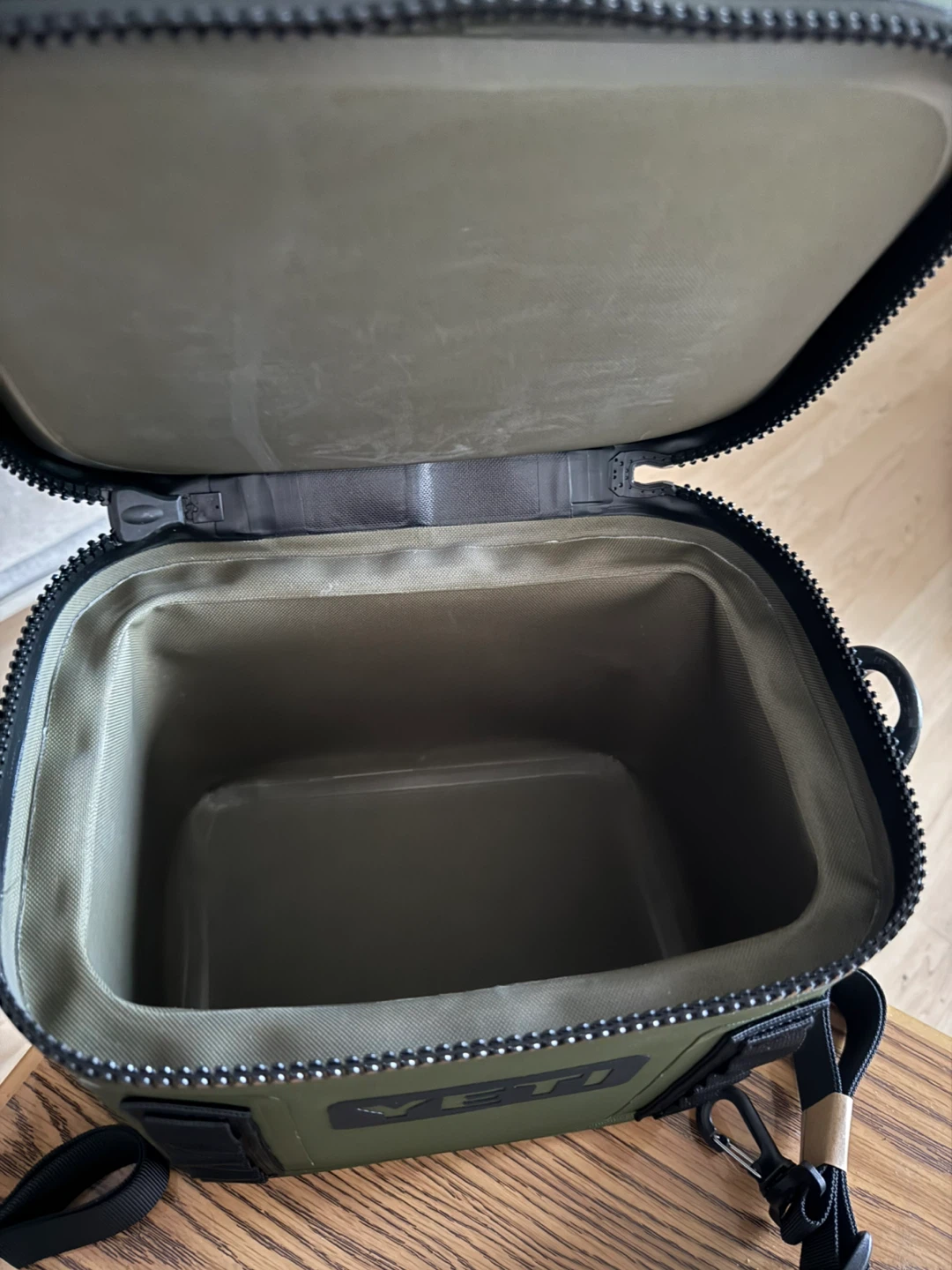 YETI Hopper Flip 8 Olive Portable Soft Cooler - photo 5