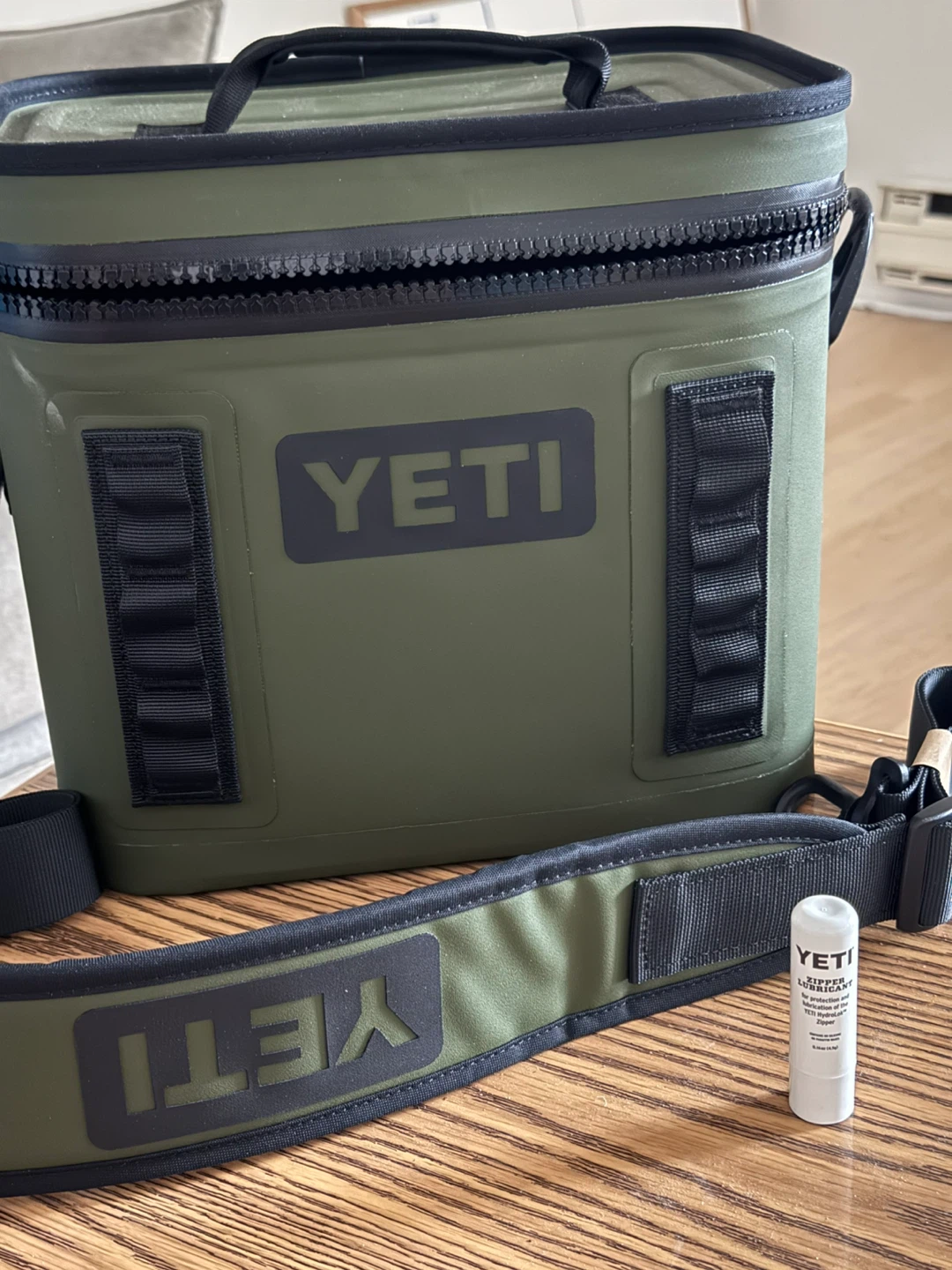 YETI Hopper Flip 8 Olive Portable Soft Cooler