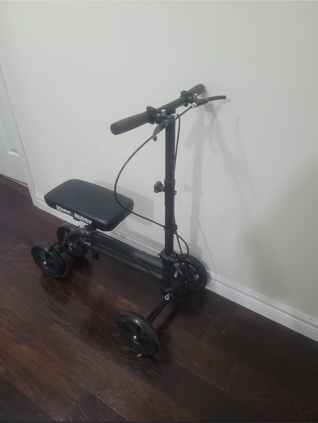 Knee Rover
