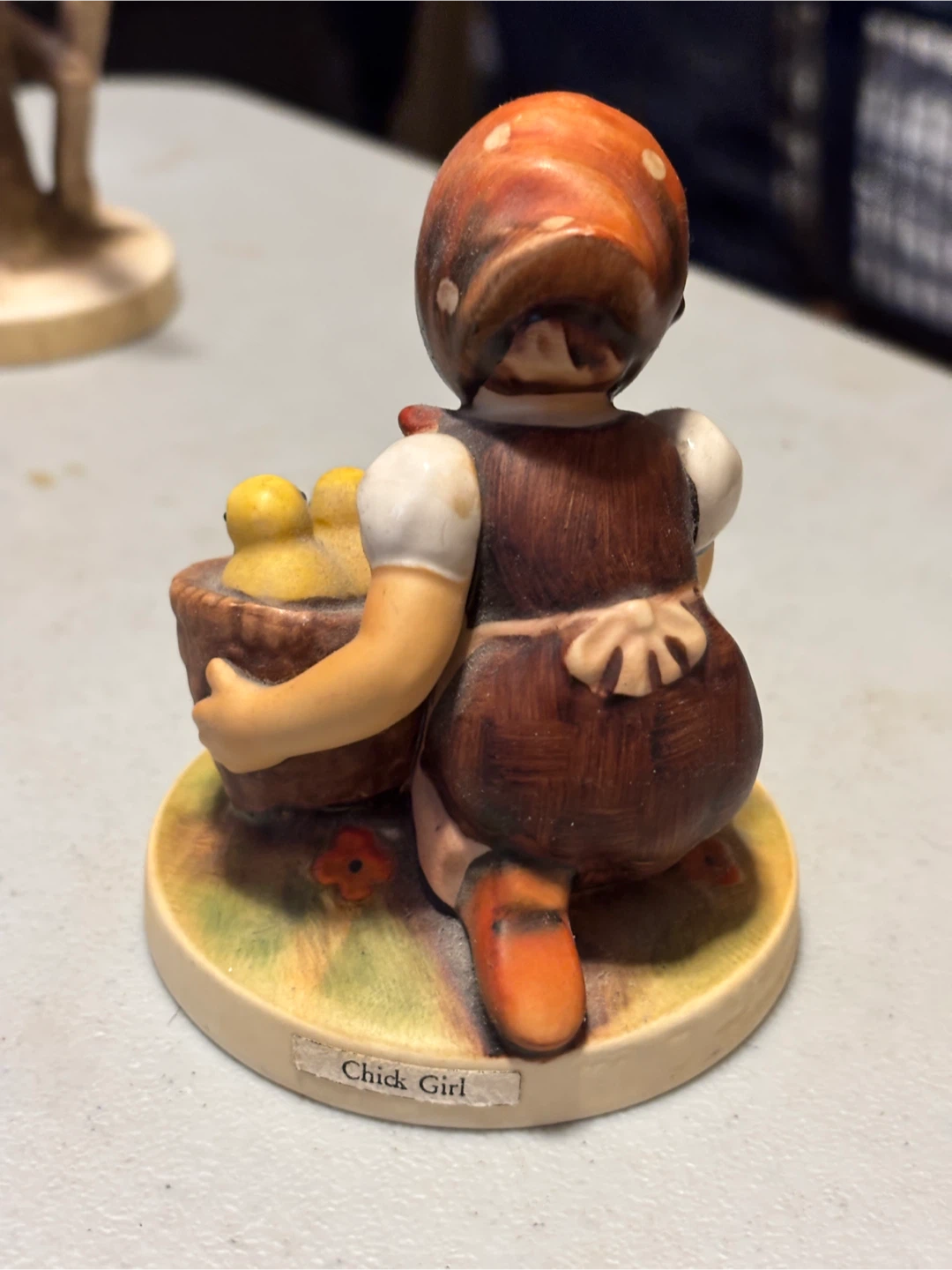 Vintage 3.5" Goebel Hummel Figurine "Chick Girl" - photo 3