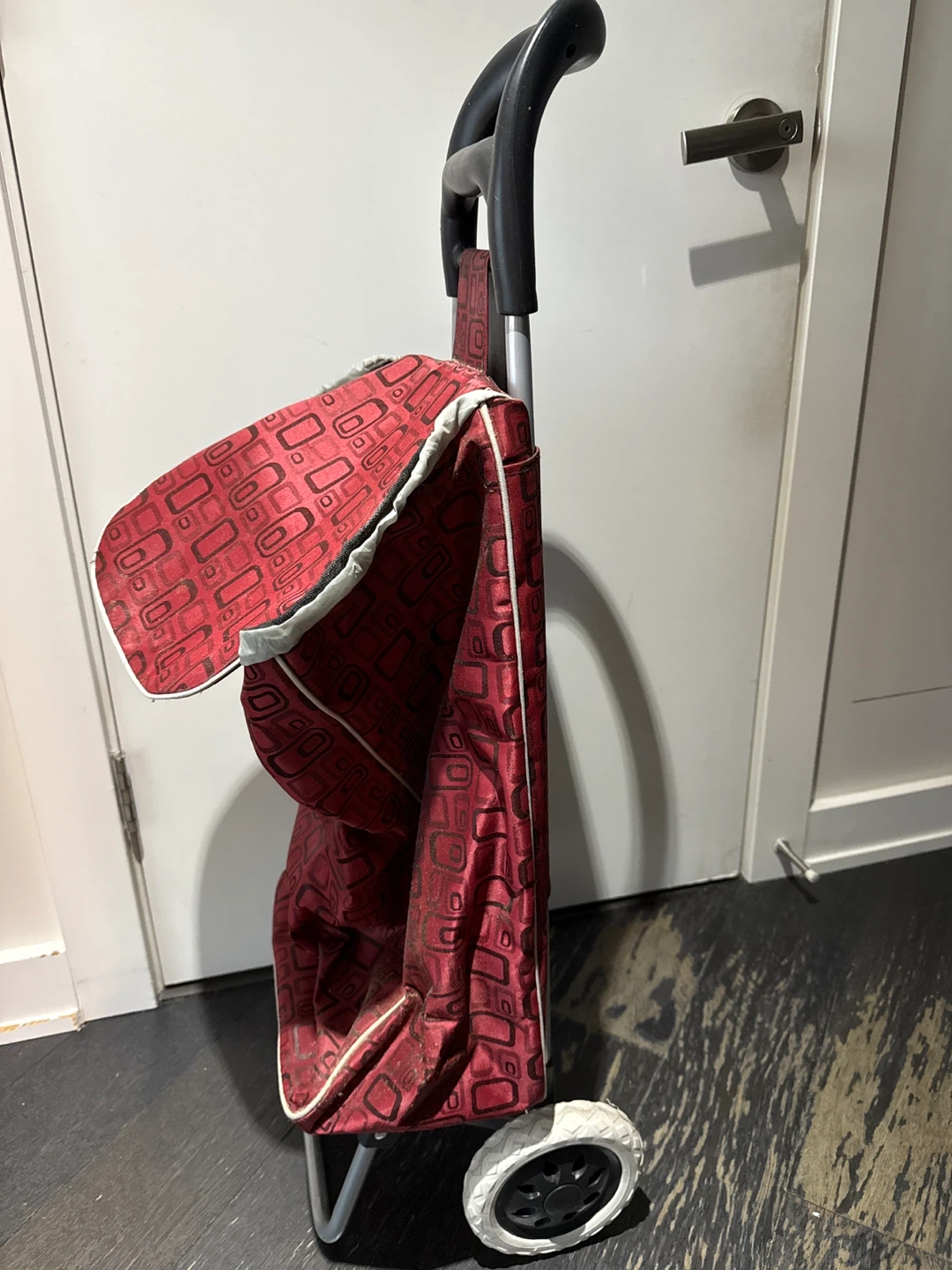 Red Patterned Shopping Cart