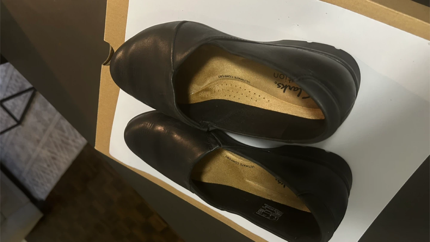 Clarks Collection Black Leather Loafers - photo 2