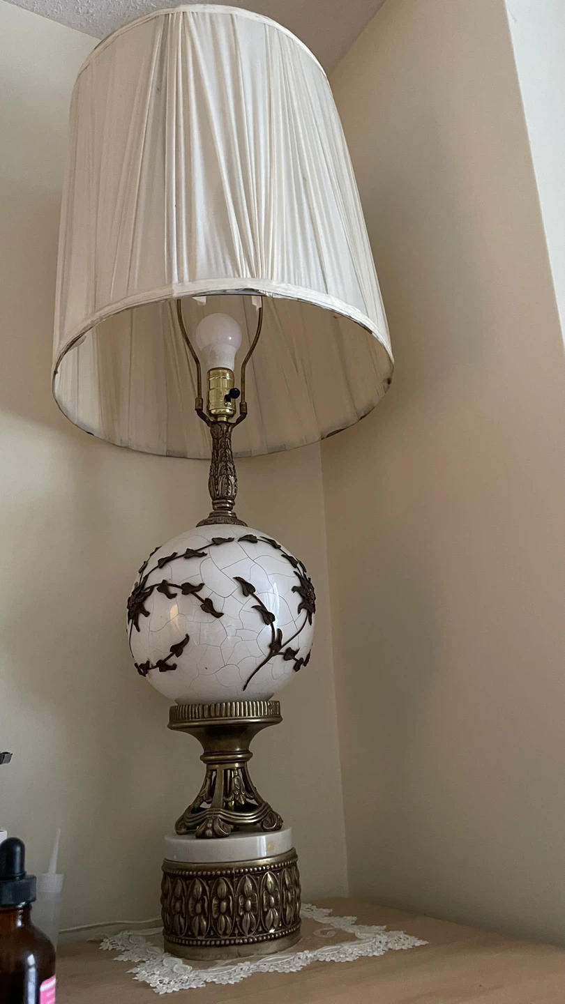 Vintage Floral Accent Table Lamp - photo 2