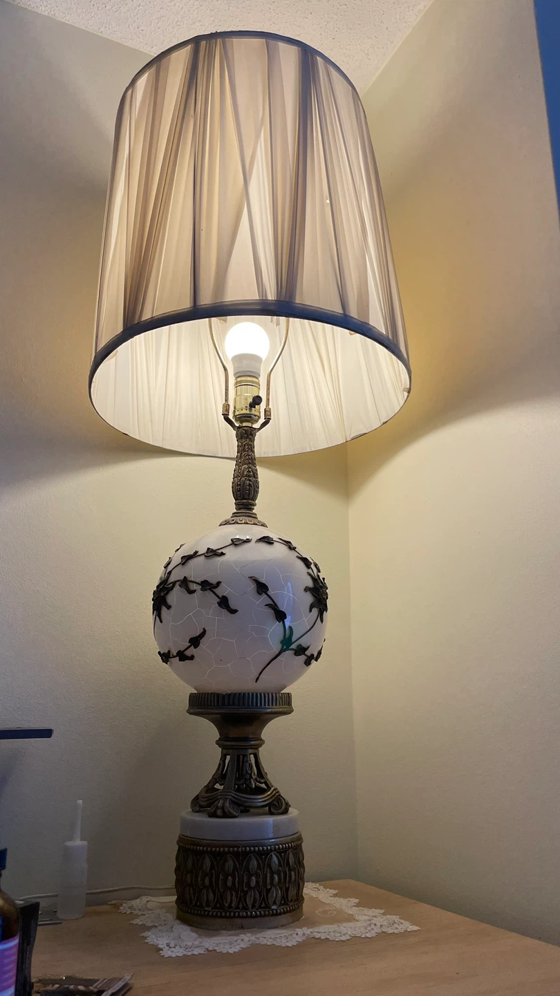 Vintage Floral Accent Table Lamp - photo 3