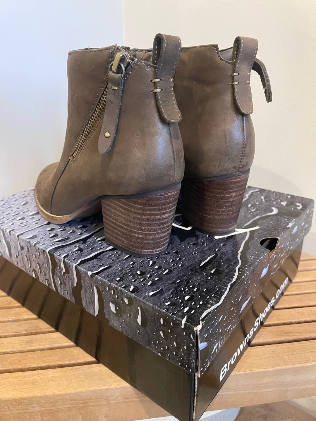Browns Artica Nidjaa Waterproof Ankle Boots - Size 7 - photo 3