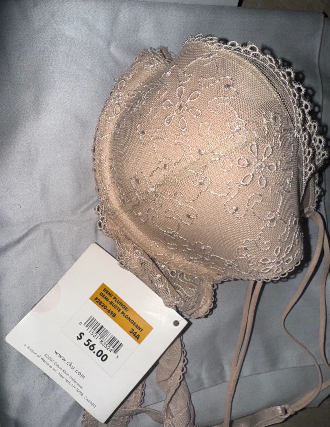 Calvin Klein Demi Plunge Bra - Size 34A - photo 2