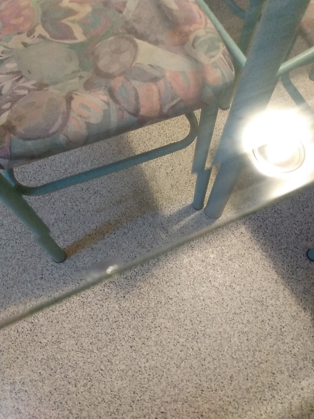 Glass dining table - photo 4