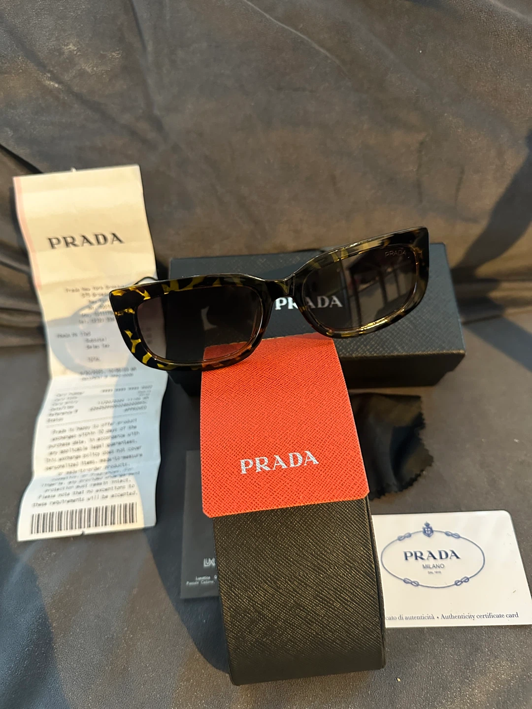 Prada PR 17US Tortoise Sunglasses - Like New!