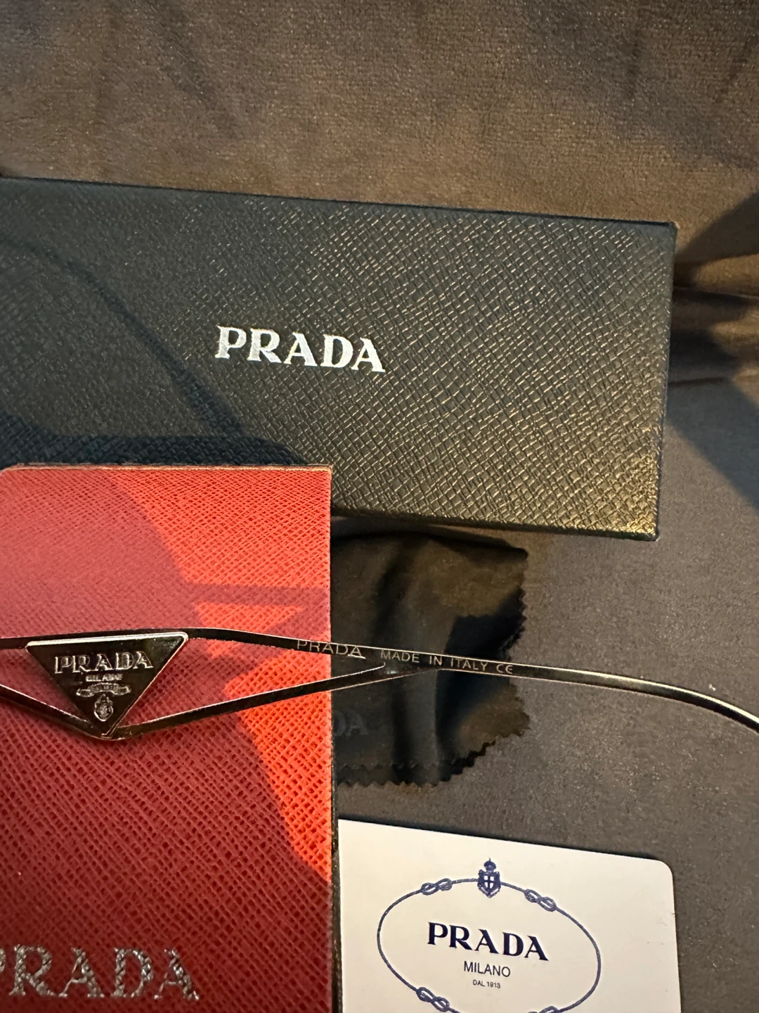 Prada PR 17US Tortoise Sunglasses - Like New! - photo 4