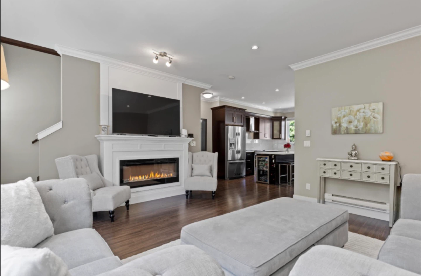 4 bedroom 4 washroom Townhouse for rent - photo 3