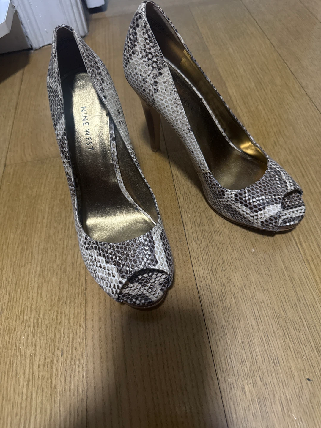 Nine West Snakeskin Heels - Size 7 - photo 3