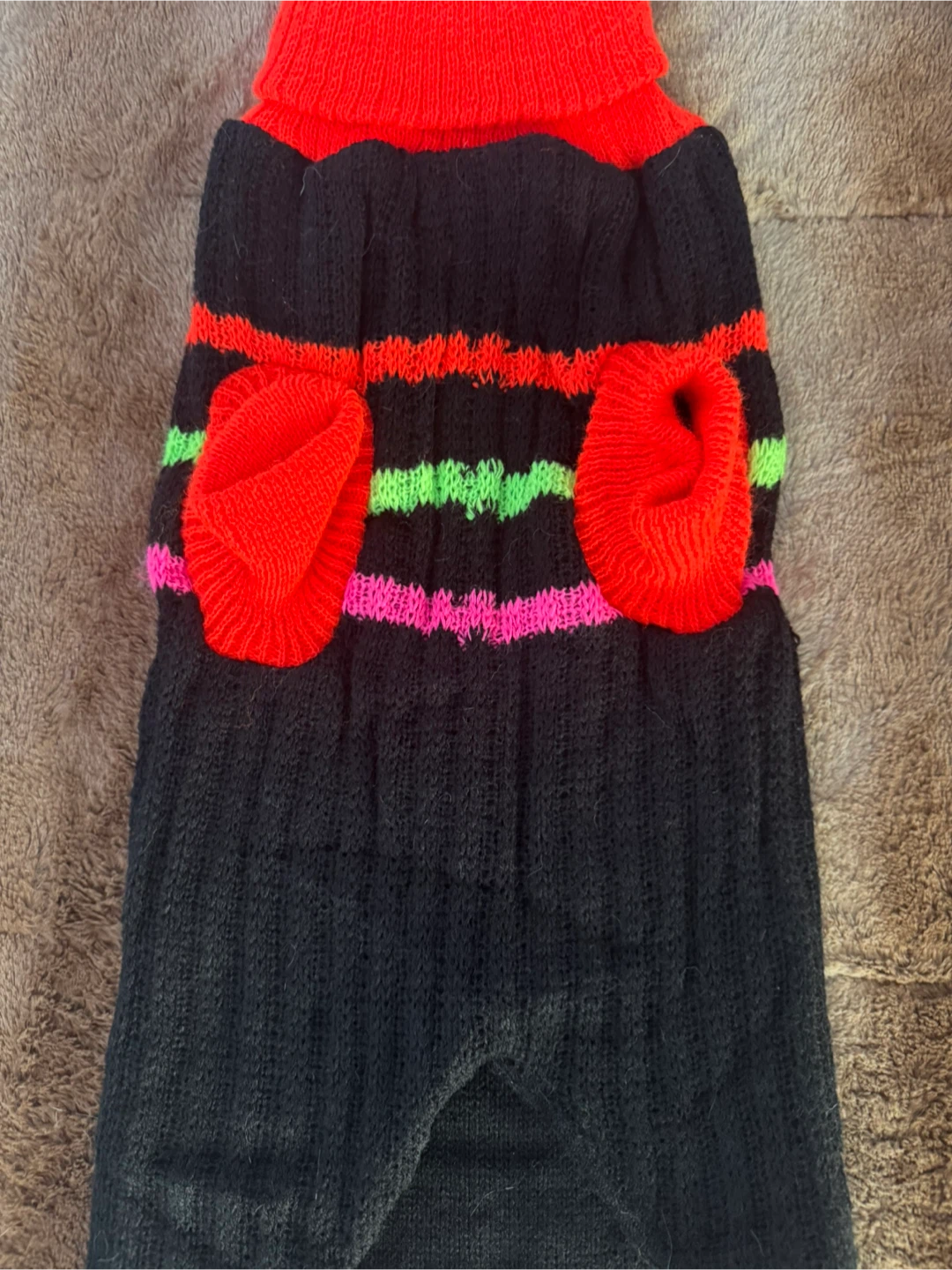 New Pet Apparel Sweater - Size M - photo 2
