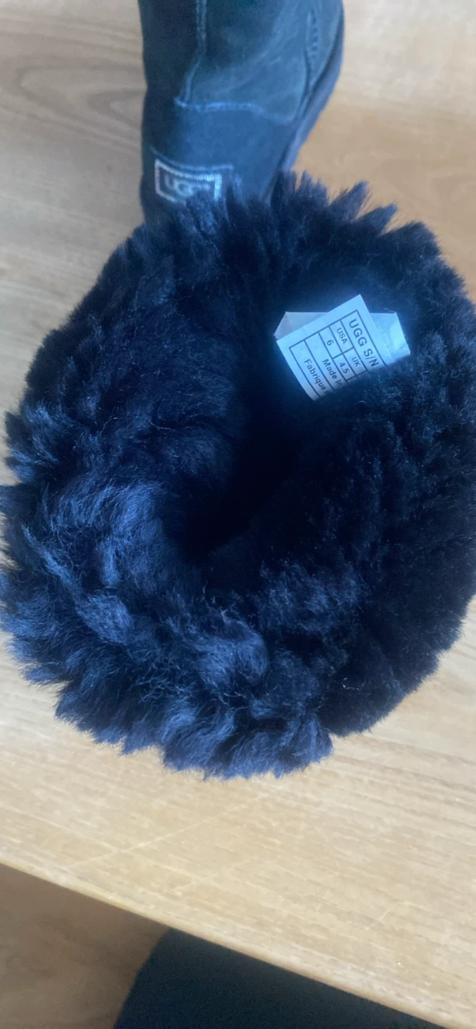 UGG Boots - Black, Size 7 - photo 4