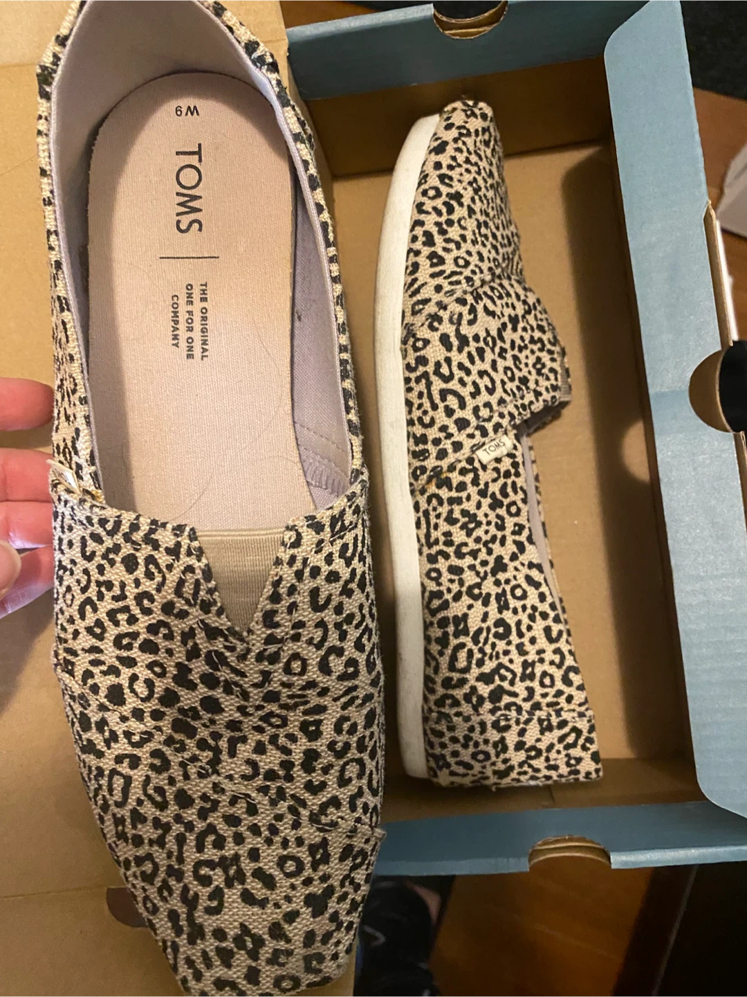 TOMS Classic Baby Cheetah Heritage Canvas - Women's Size 9