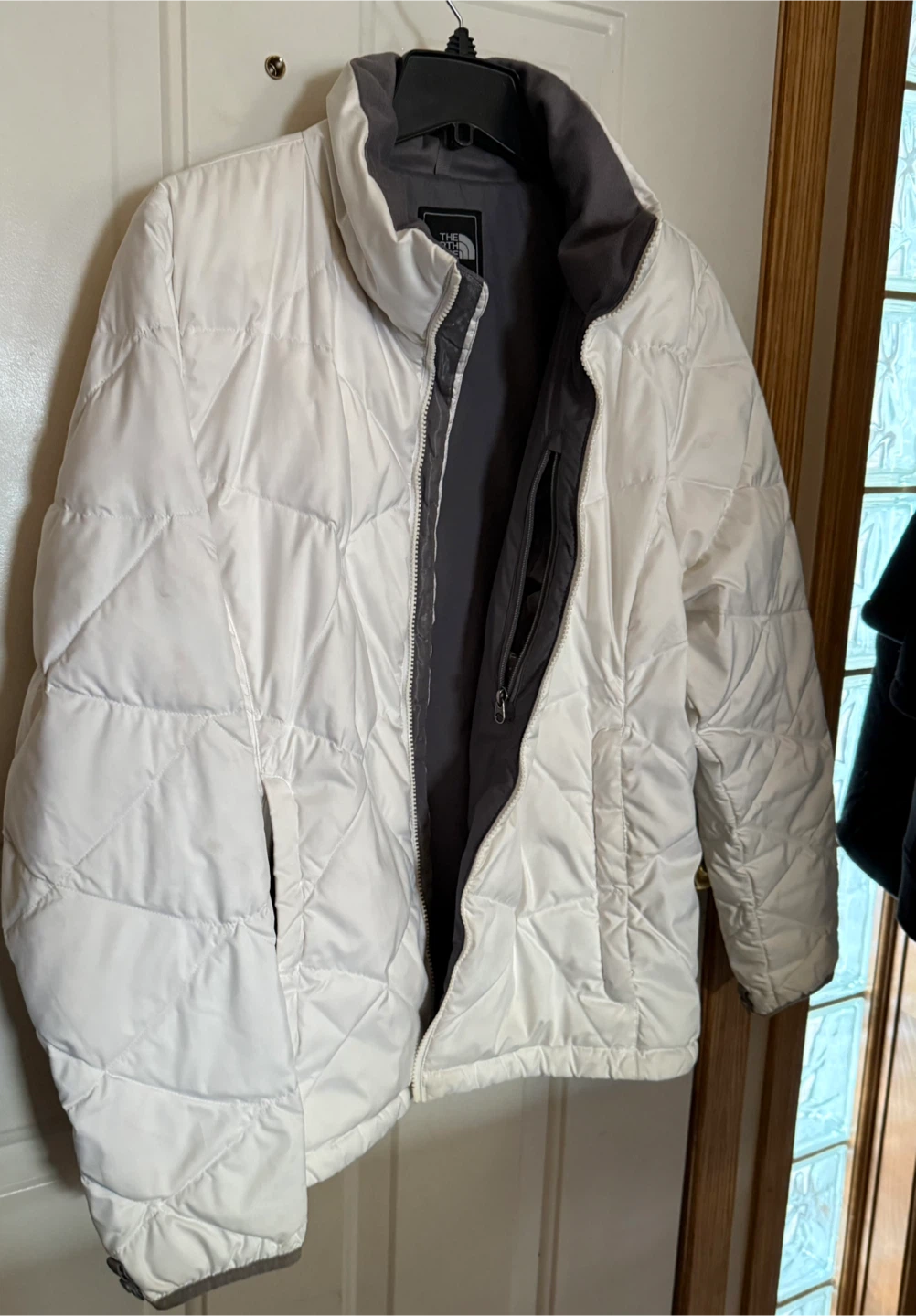 The North Face White Puffer Jacket - Women's XL - photo 2