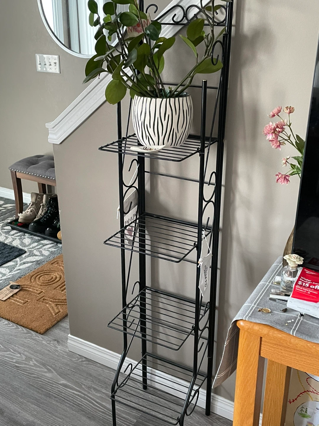 Black Metal Plant Stand