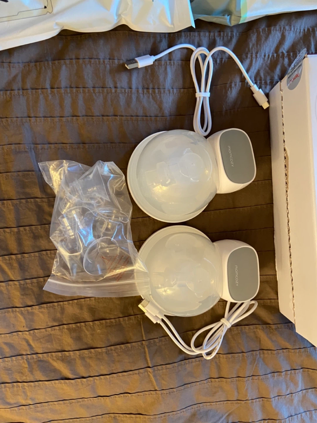 Momcozy S9 Pro Wearable Breast Pump + Motif Storage Bags - photo 4