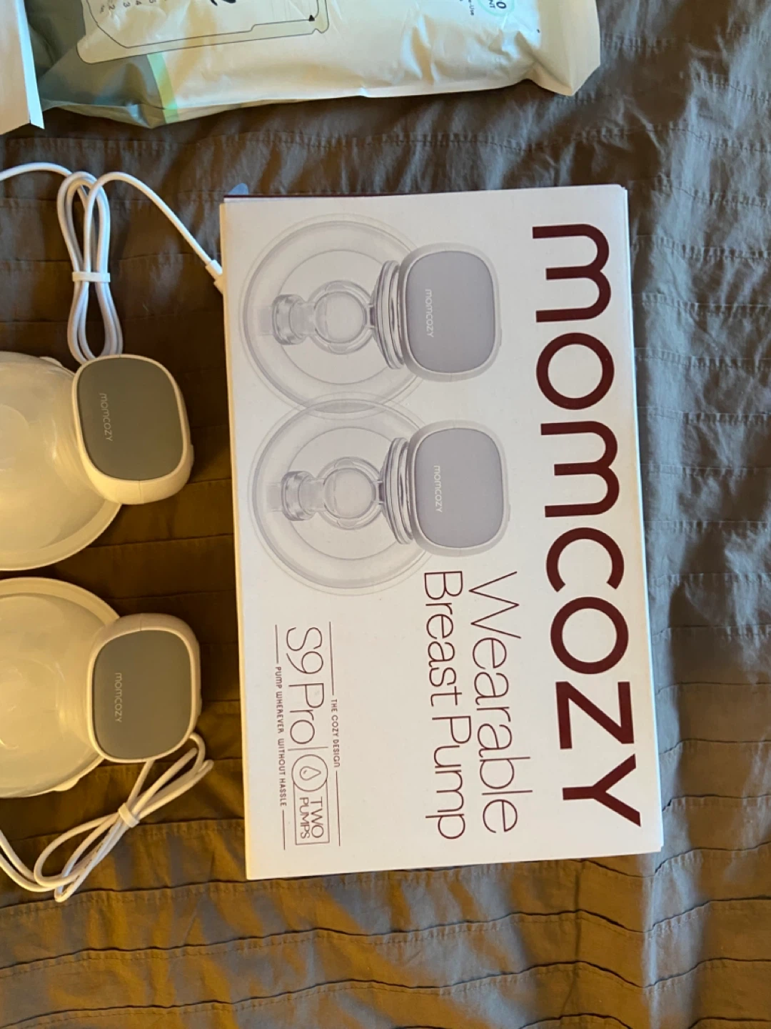 Momcozy S9 Pro Wearable Breast Pump + Motif Storage Bags - photo 2