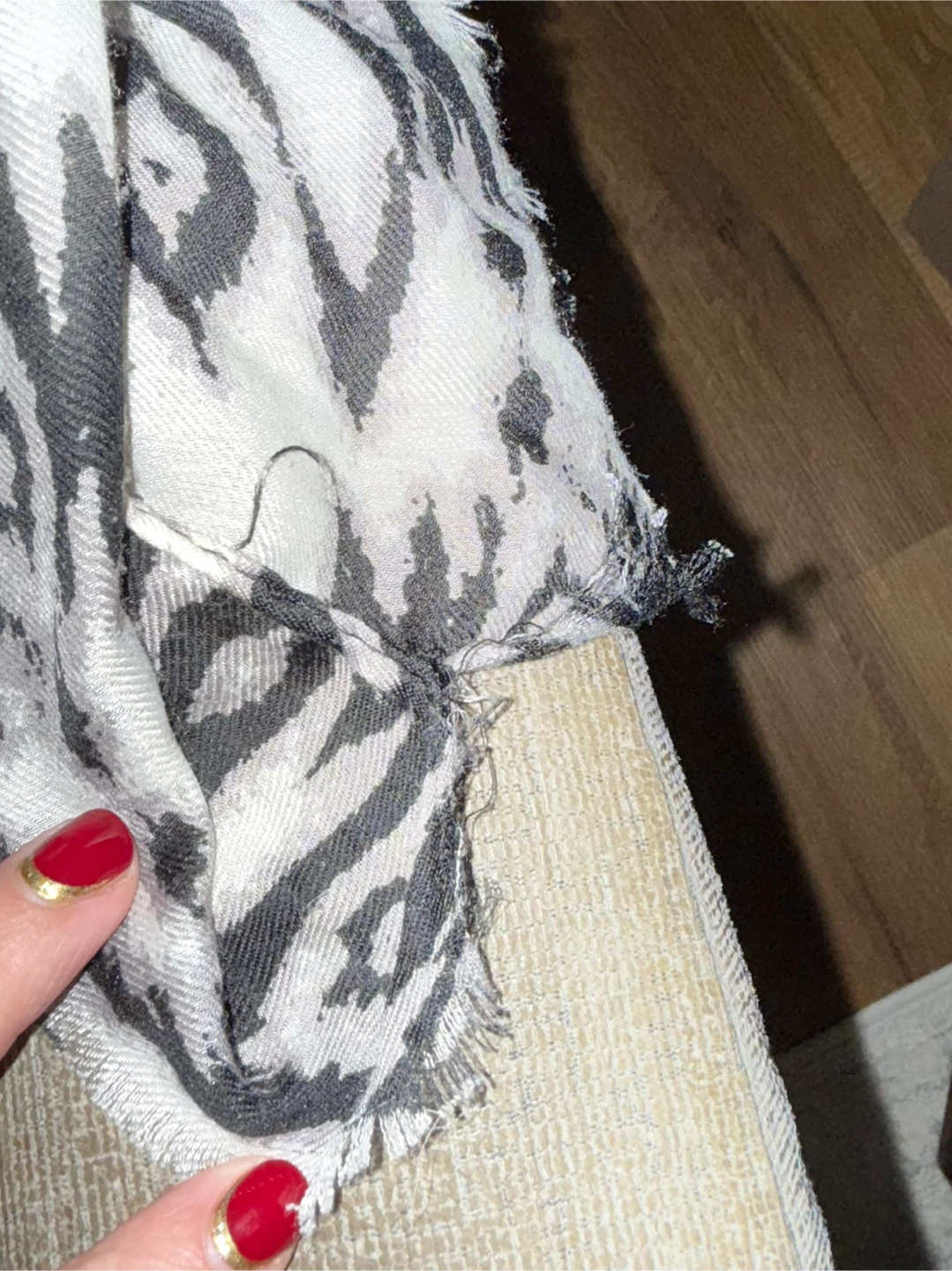 Lightweight Infinity Scarf - photo 3