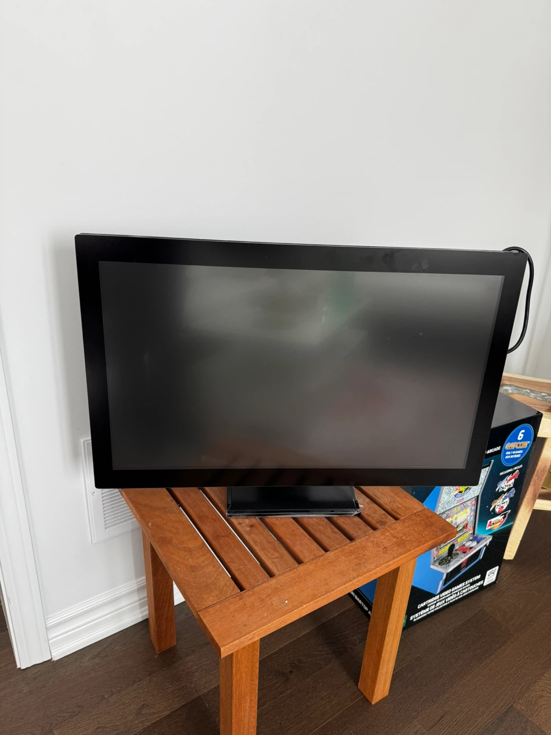 27’ monitor - photo 2