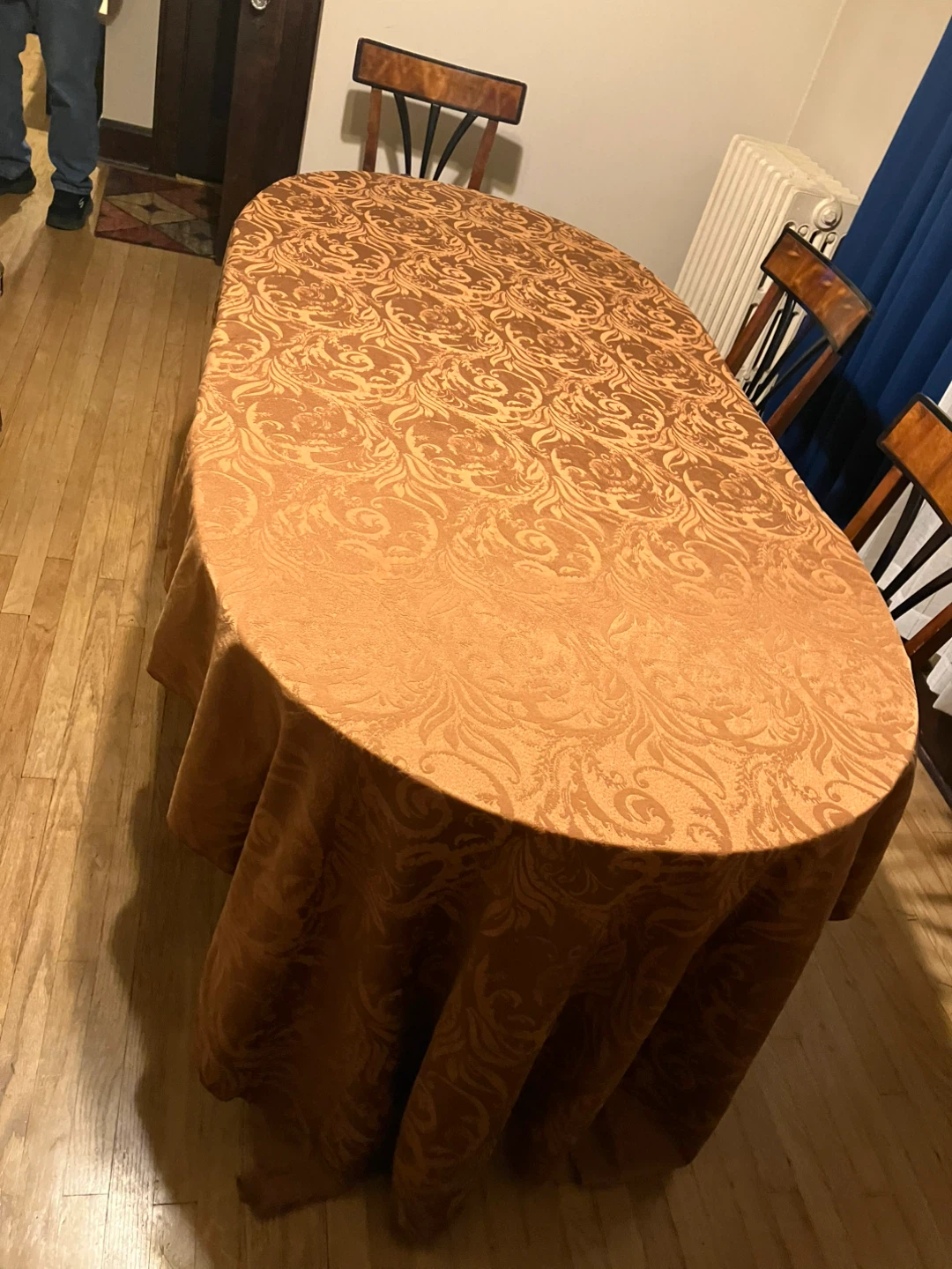 Orange Patterned Tablecloth and sheet set