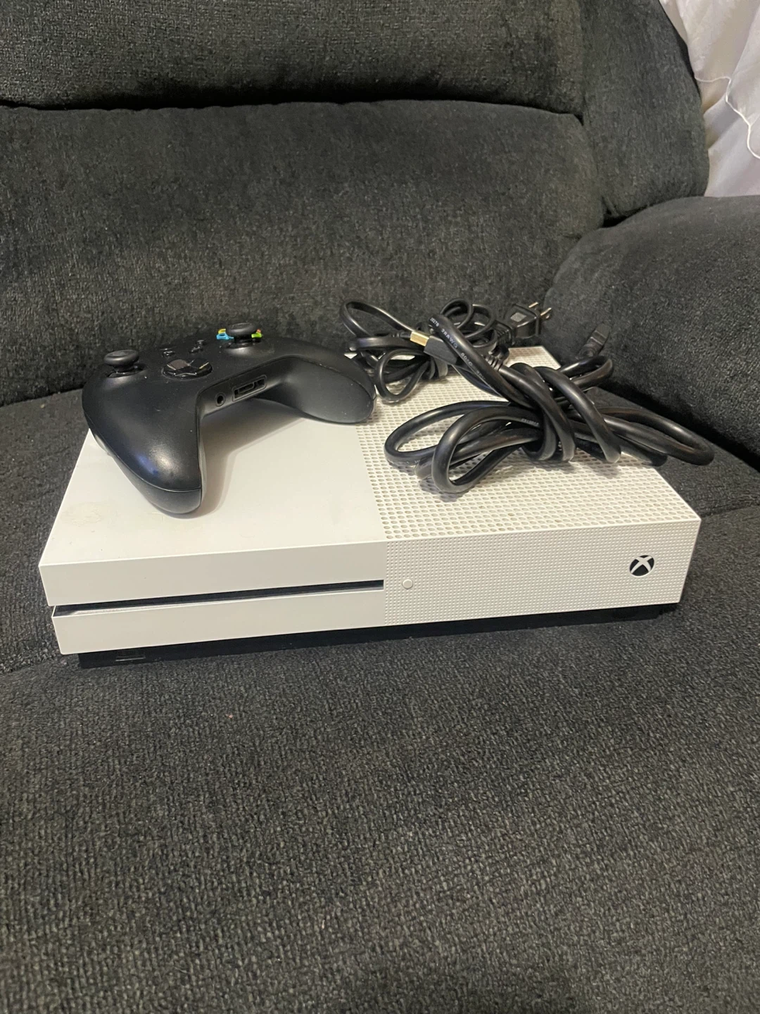 Xbox One S with 2 Controller and Cables