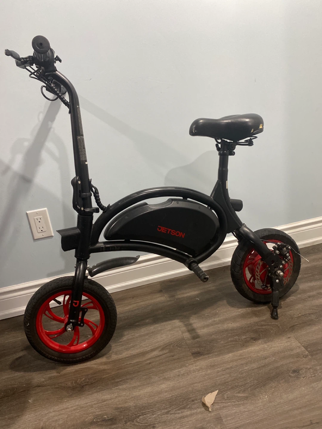 Jetson Bolt Electric Bike - Compact & Portable
