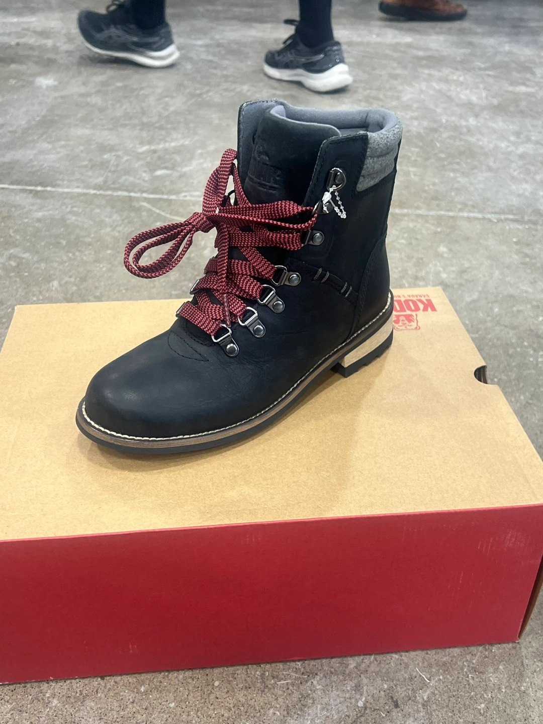 Kodiak Black Leather Boots - Size 8 - photo 2