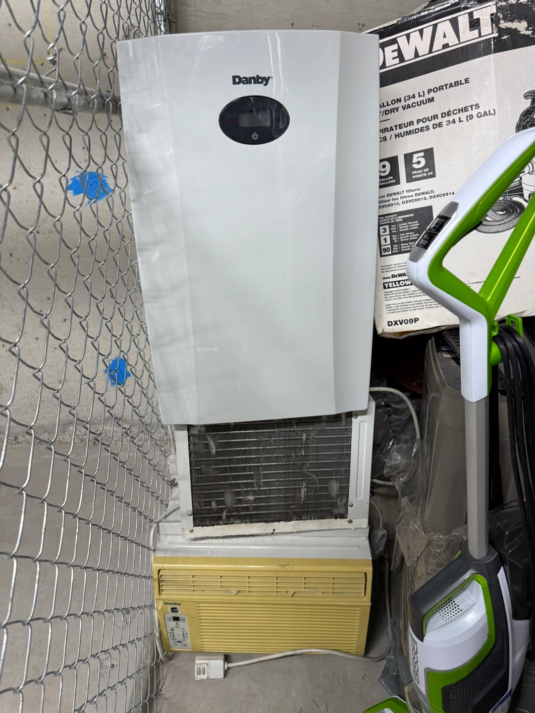 Multiple Danby Air Conditioners - photo 4