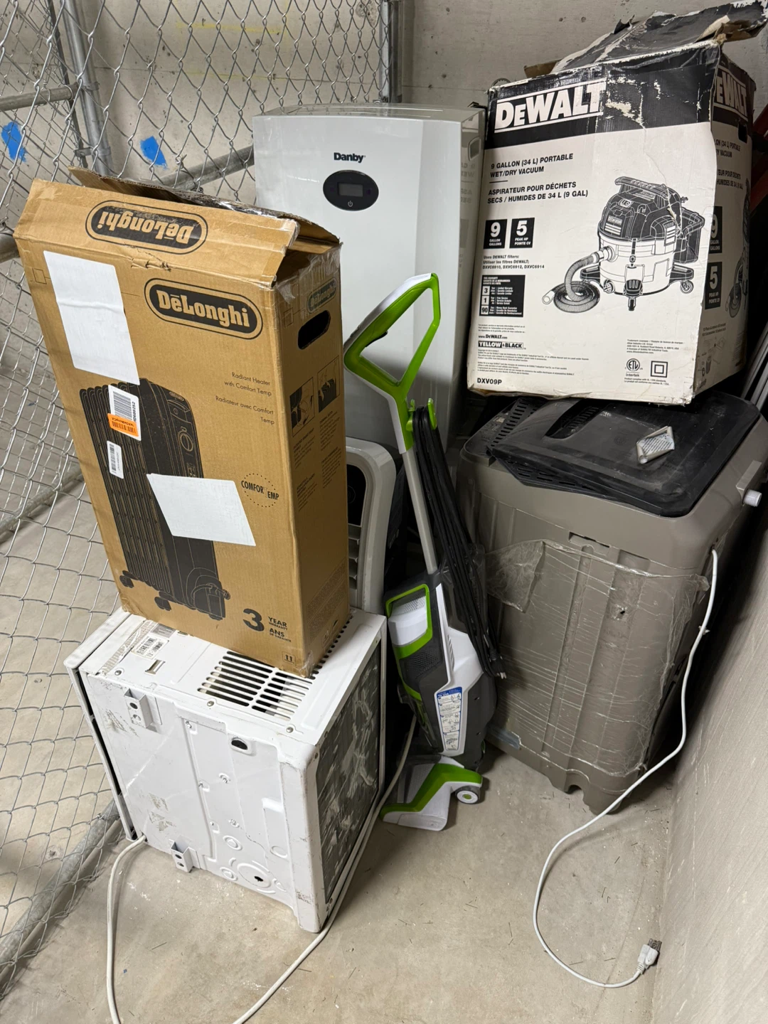 Multiple Danby Air Conditioners - photo 3