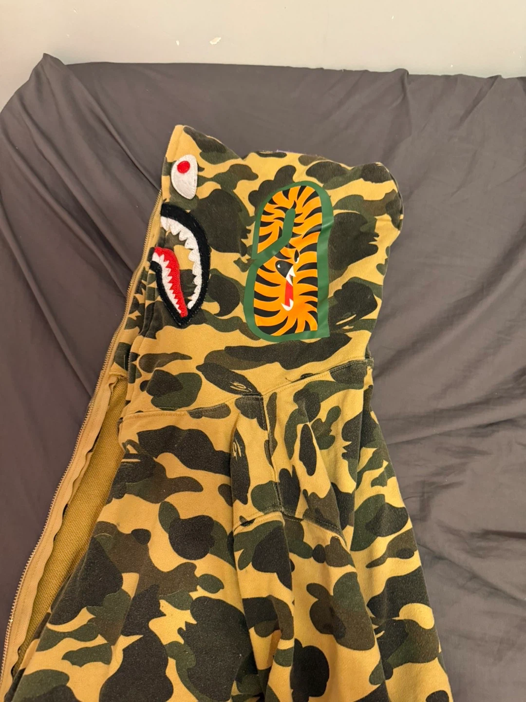 Bape Shark Hoodie Authentic size M) - photo 3