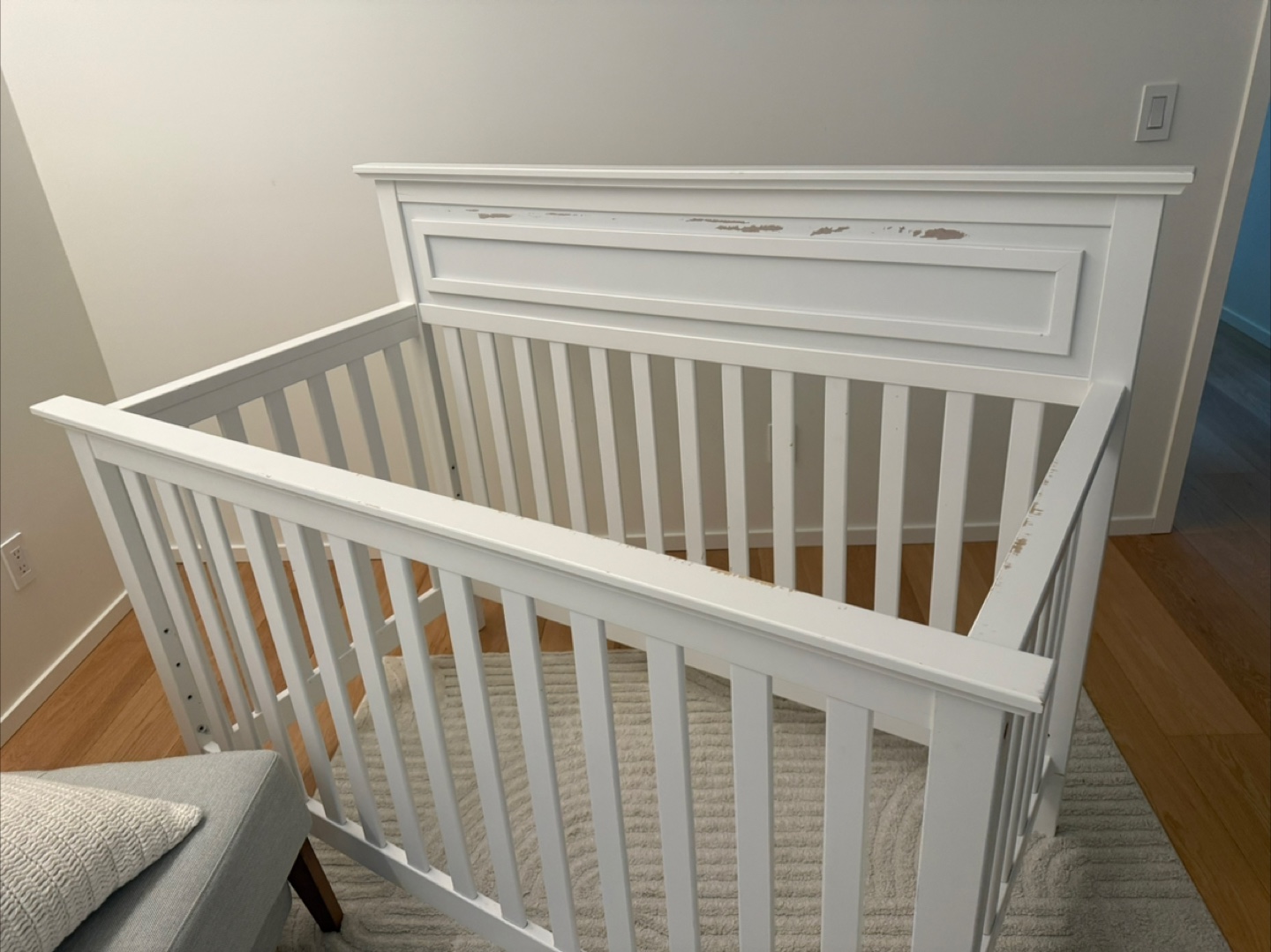 Davinci Convertible Crib in White - photo 3