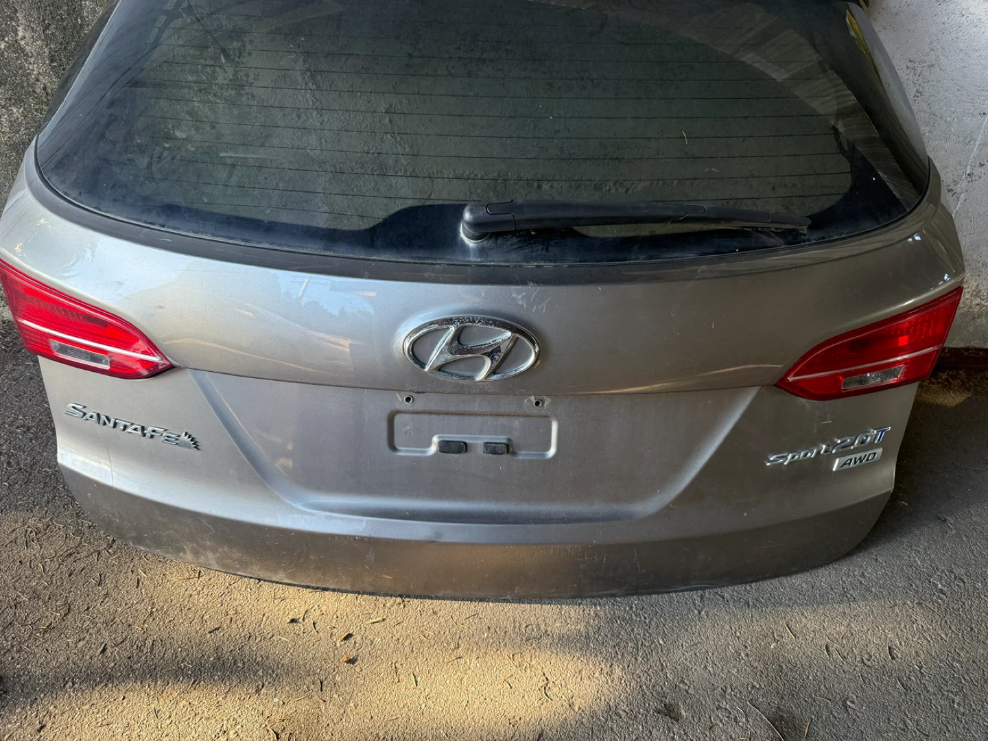 Hyundai Santa Fe Sport 2.0T AWD Trunk Hatch
