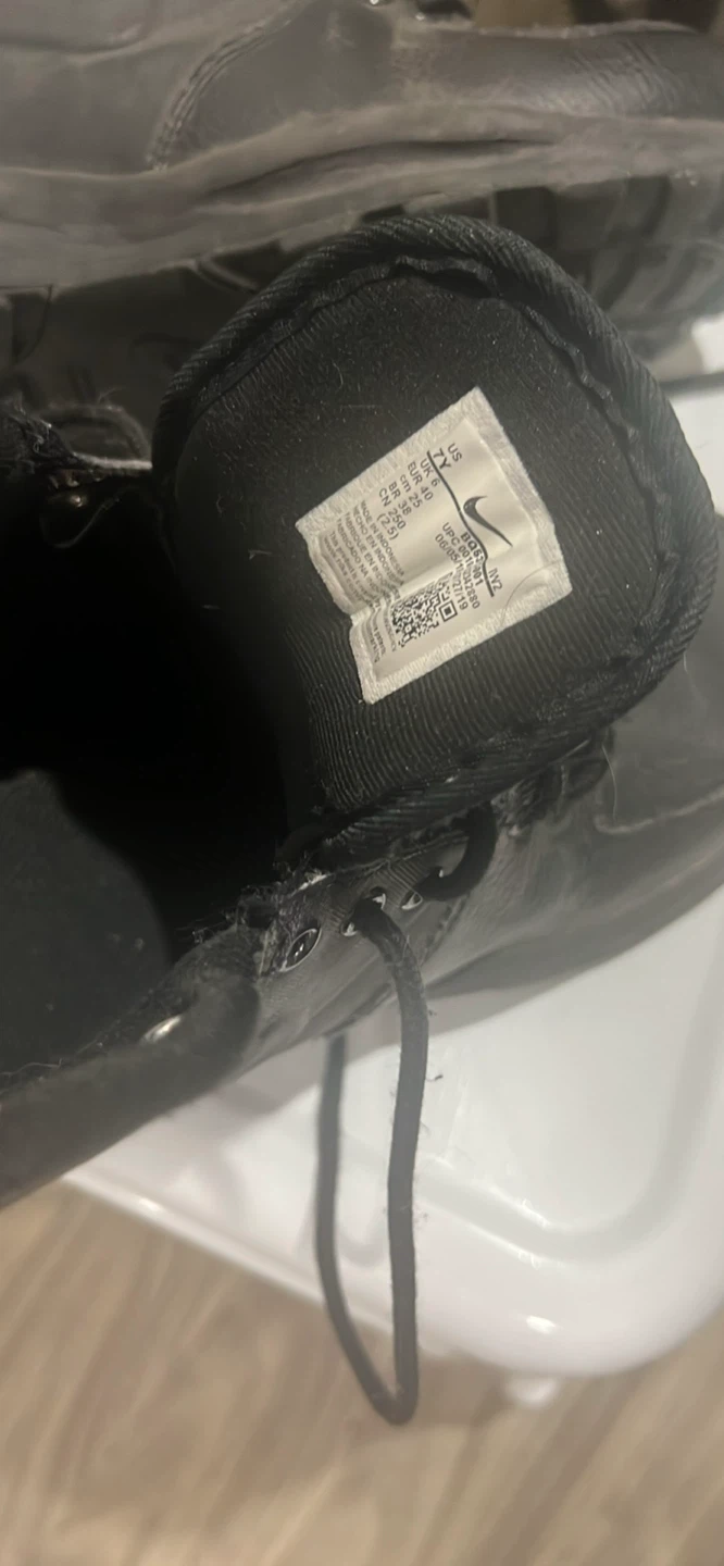 Nike Leather Boots Size 7Y