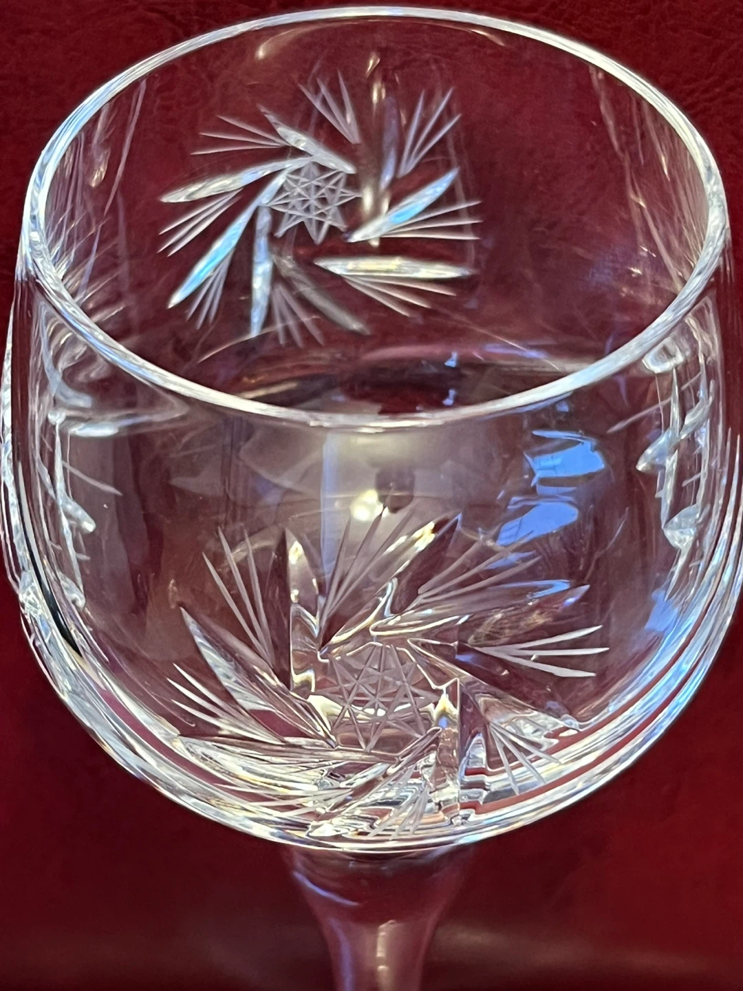 Set of 4 Crystal Pinwheel Wine Glasses