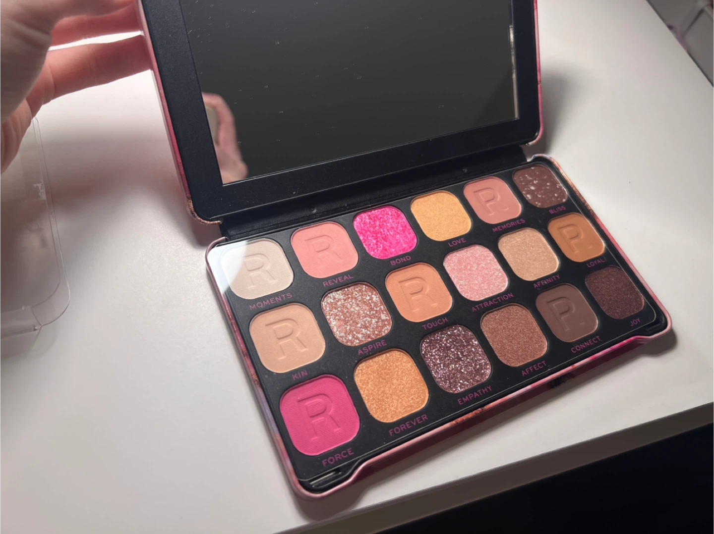 Revolution Forever Flawless Affinity Eyeshadow Palette