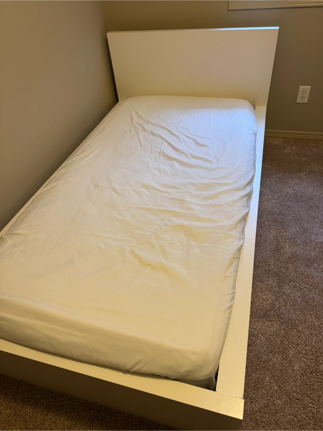 IKEA Hemnes White Twin Bed Frame&mattress