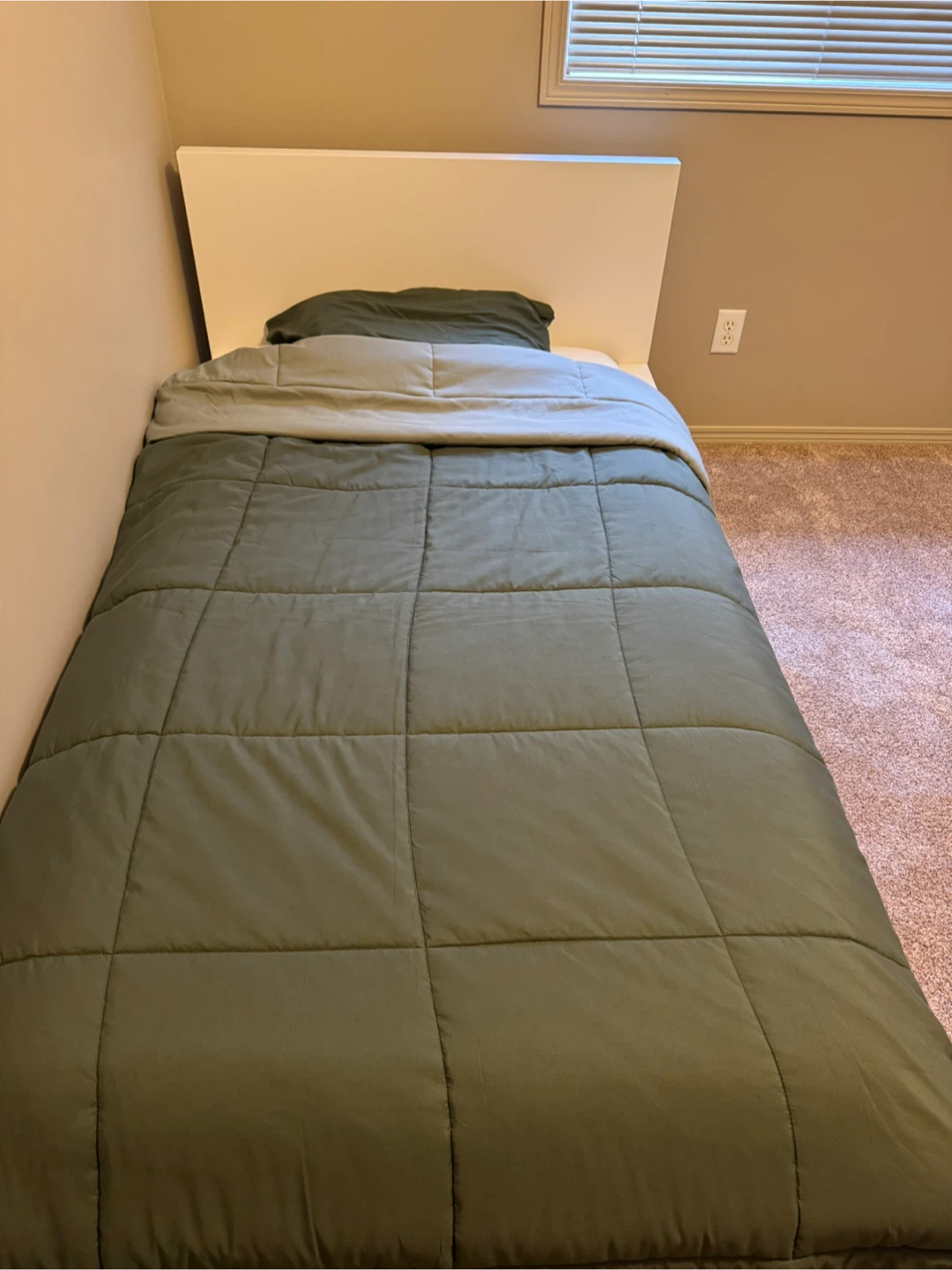 IKEA Hemnes White Twin Bed Frame&mattress - photo 3