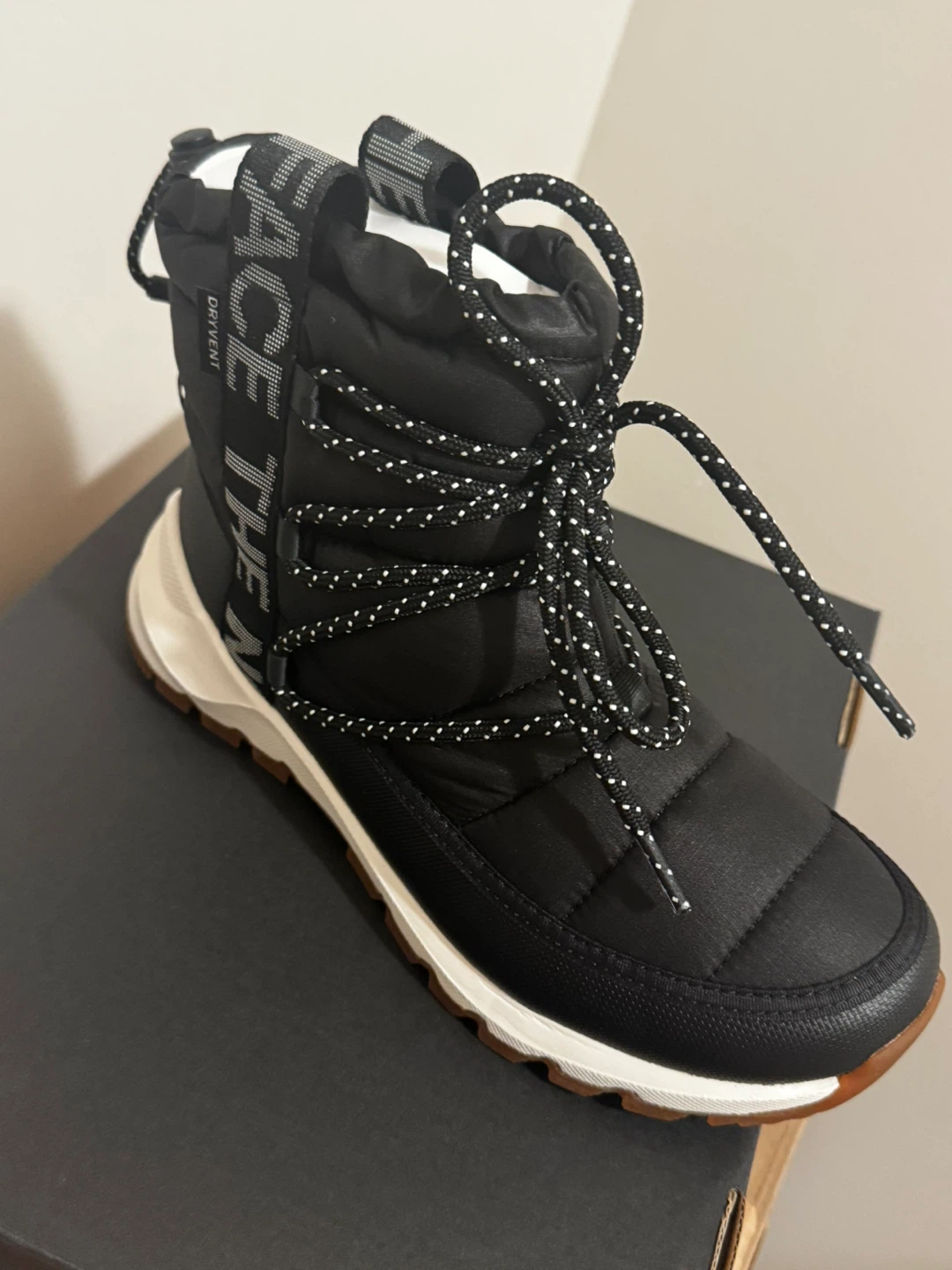 (NEW)The North Face Women's THERMOBALL Lace Up Waterproof Boots - photo 2